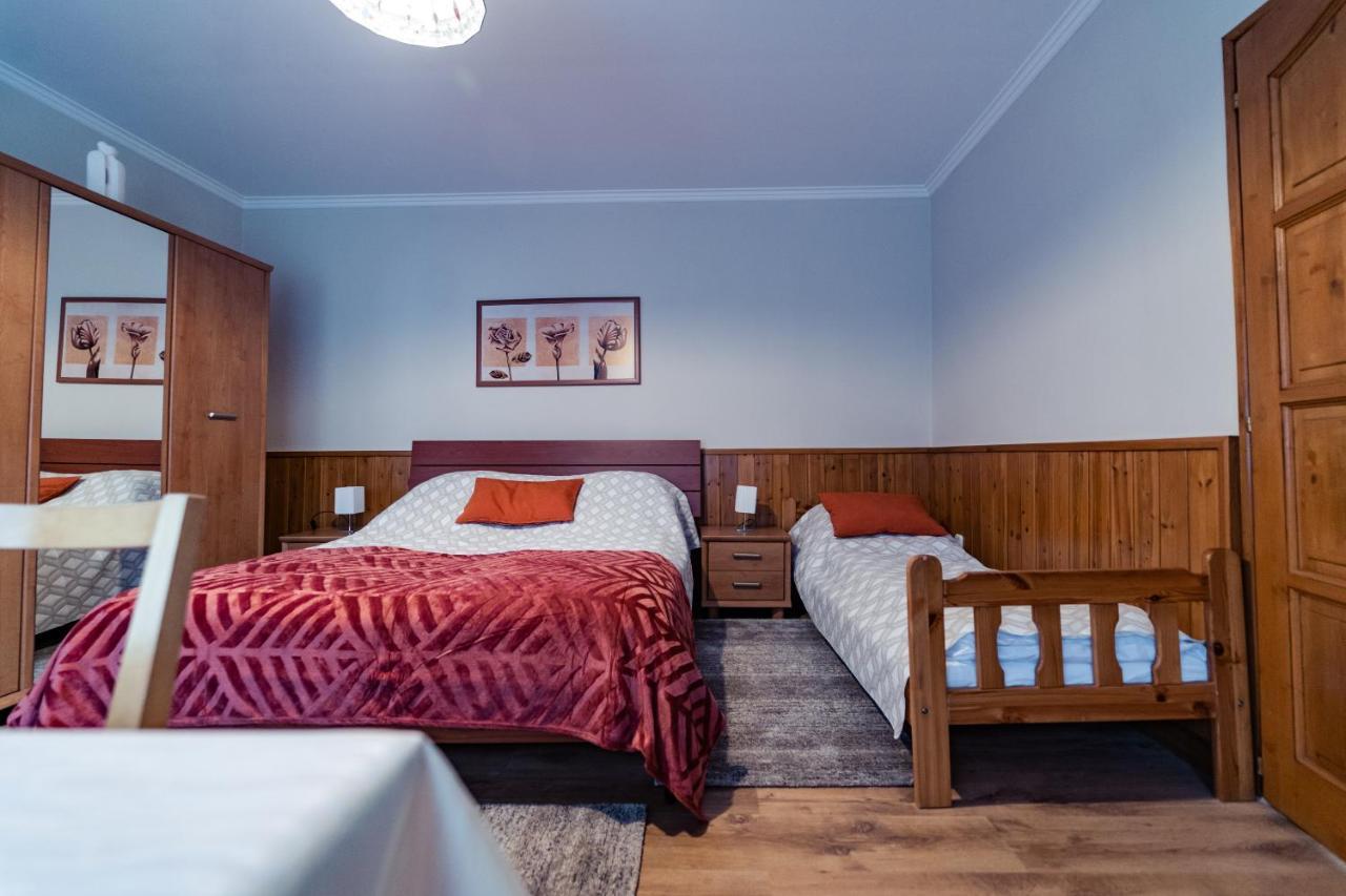 Estike Apartman Gyula Bagian luar foto